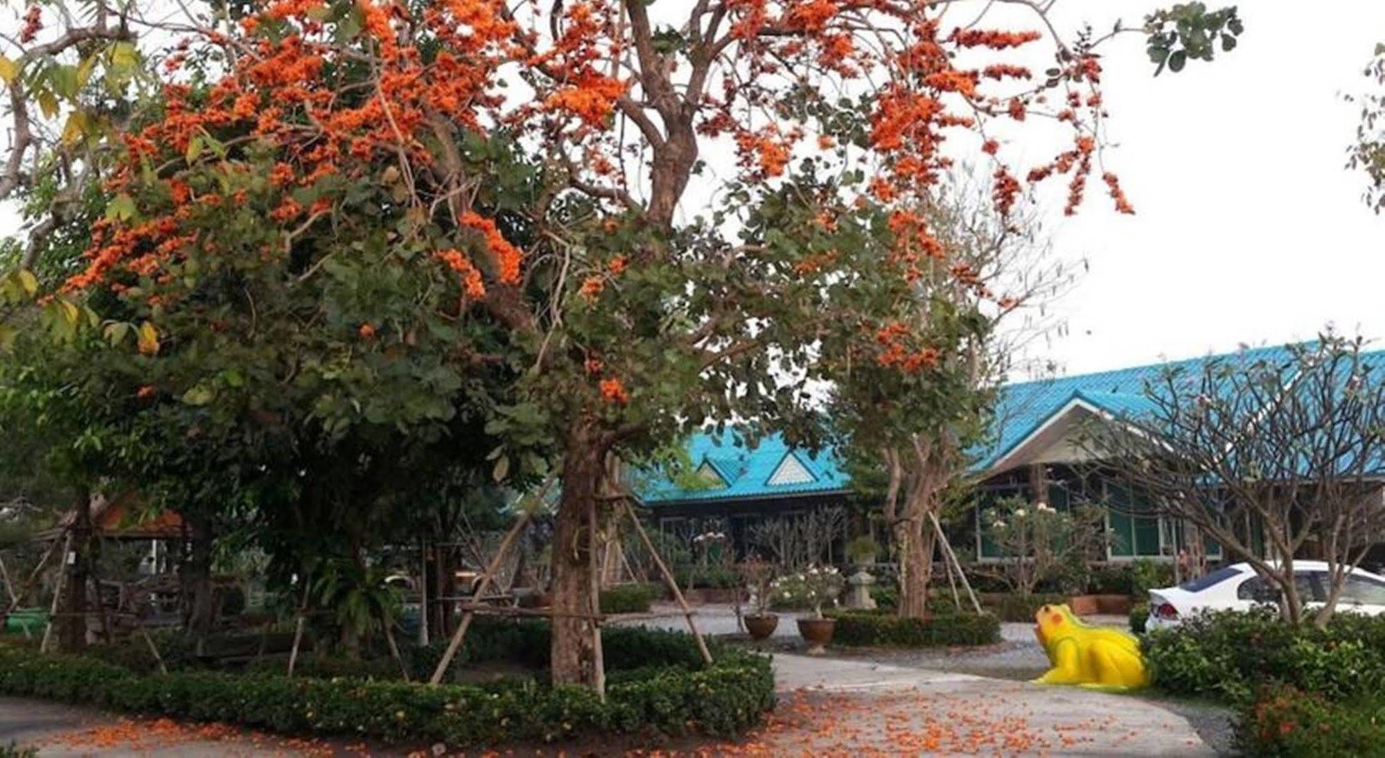 Punpisa Resort Sam Chuk エクステリア 写真