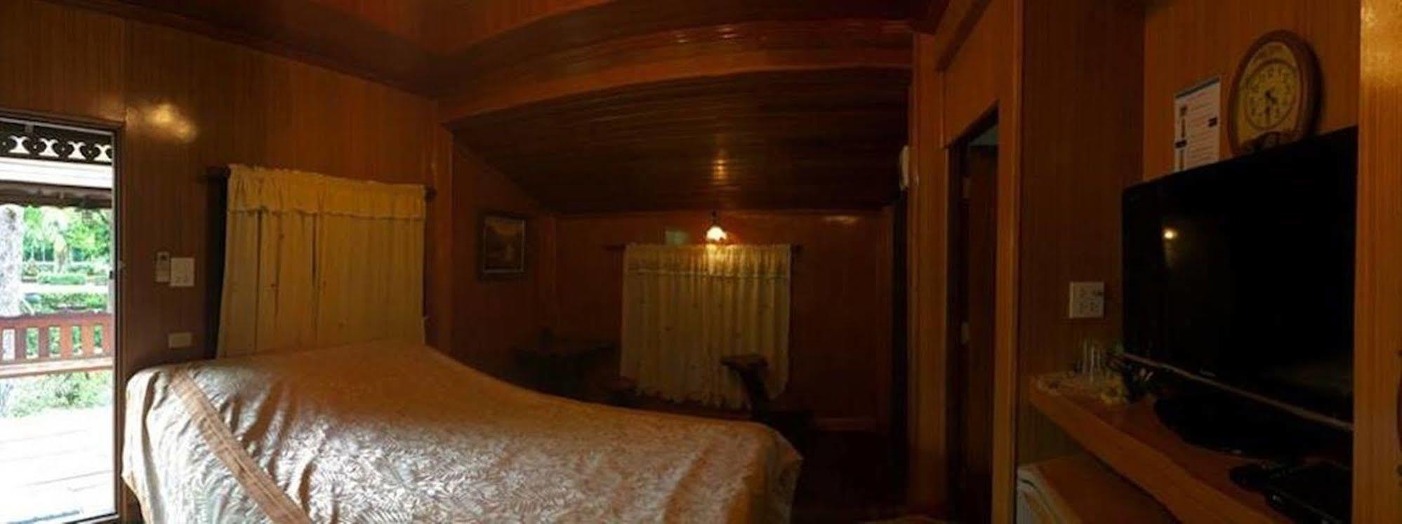 Punpisa Resort Sam Chuk エクステリア 写真
