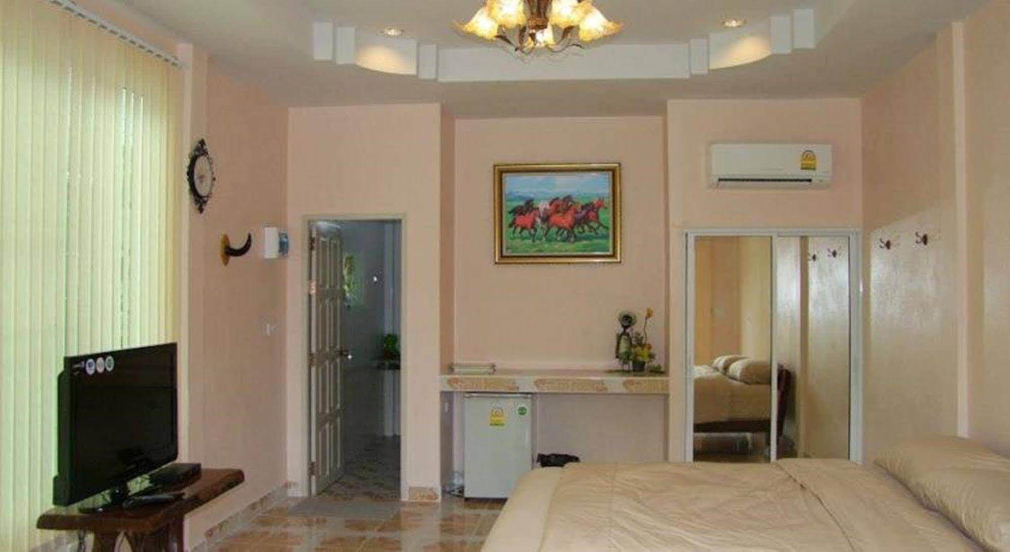 Punpisa Resort Sam Chuk エクステリア 写真